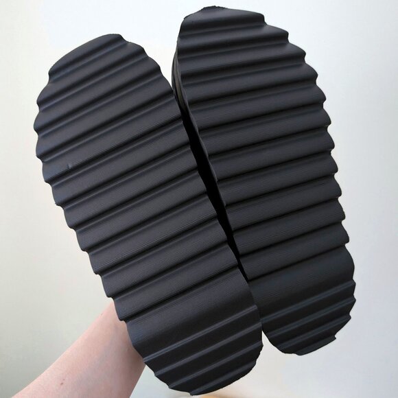 Bryr Chonk in Raven - New In Box - Picture 4 of 7